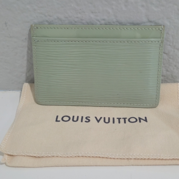 Louis Vuitton Electric Epi Mint Green Card Holder